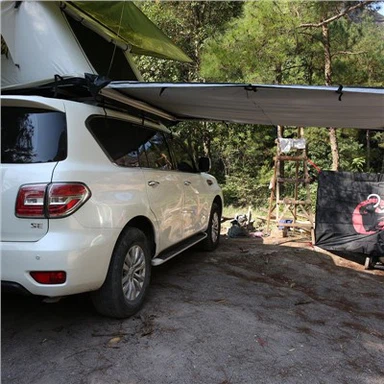 Lakókocsi napellenzők